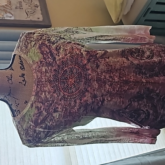 Reba pullover top Size M - Picture 1 of 5